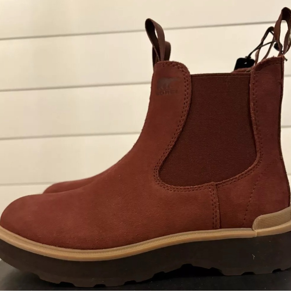 Sorel Hi-Line Chelsea Boot - Women Size 8M Spice Blackened Brown Waterproof NIB